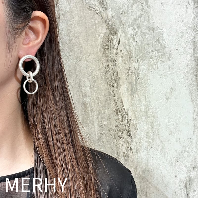 ダブルサークルピアス | MERHY