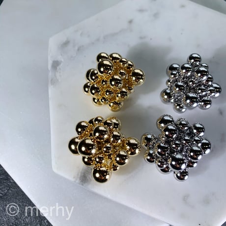 ポッピングピアス
