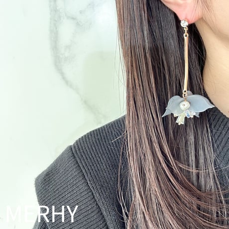 フラワーピアス W2301