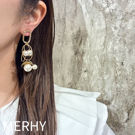 パールピアス W2213