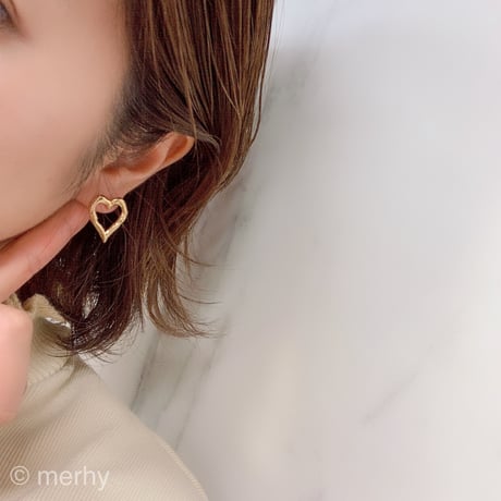 ハートピアス01