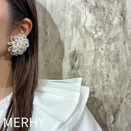もしゃもしゃパールピアス
