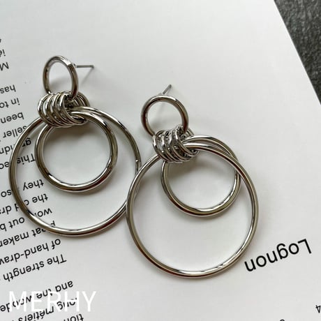 ビックループピアス02