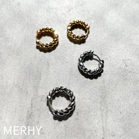 ミニツイストフープピアス