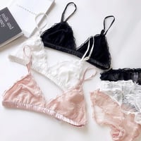 ナチュラルレースランジェリー