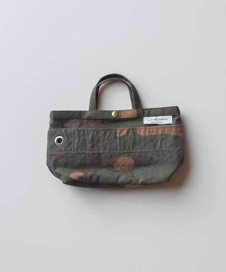 ★ARTEPOVERA【 artea-regoods019 】ハンガリー迷彩テント RE-bag in bag