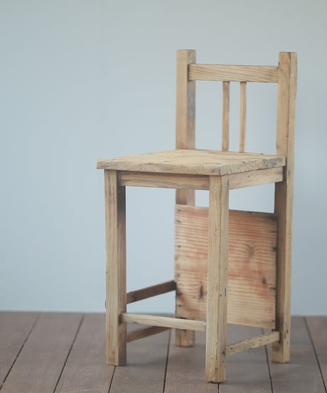 ARTEA｜【 artea-goods 009 】木製のイス