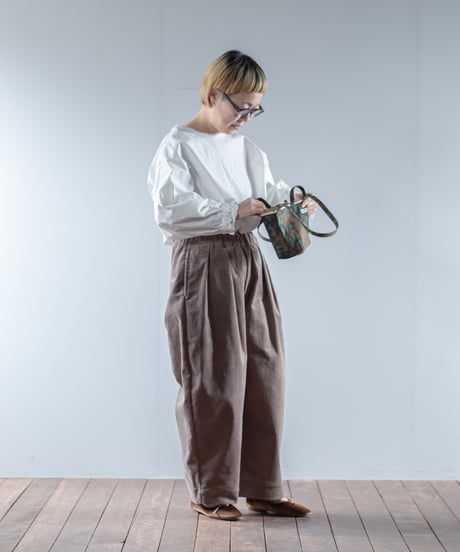 ARTE POVERA｜【 2025winter09 】 ドイツ軍テント RE-サコッシュ(S)