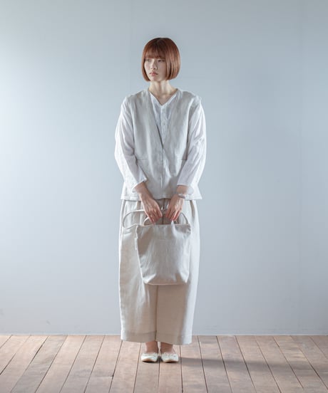 ATPOVA｜【 2026spring09 】 セレモニー リネンポリエステル混 サコッシュ(刺繡有)