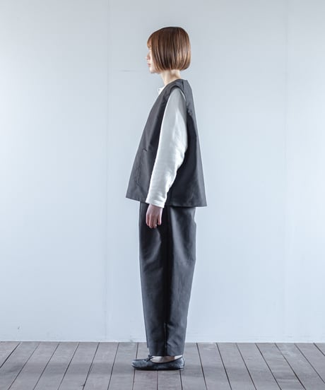 ATPOVA｜【 2025winter26 】 モールスキン Vネックベスト