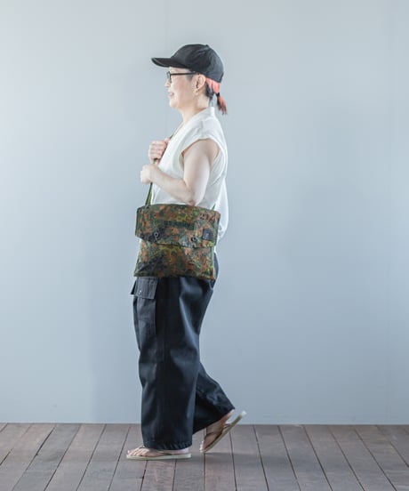 ARTE POVERA｜【 26SU30 】 ドイツ軍テント RE-ショルダーBAG
