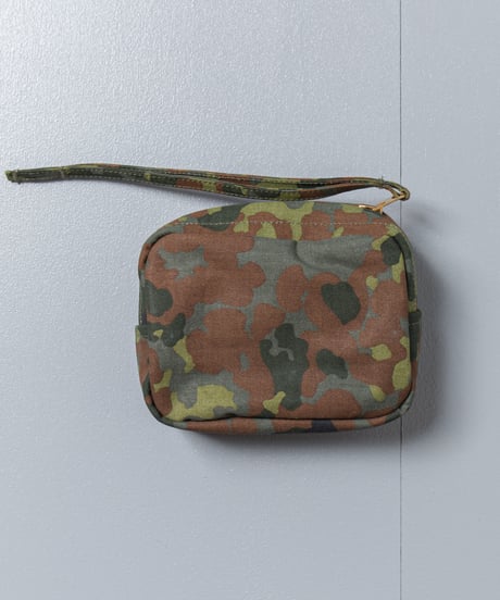 ARTE POVERA｜【 2025winter07 】 ドイツ軍テント RE-ポーチ(S)