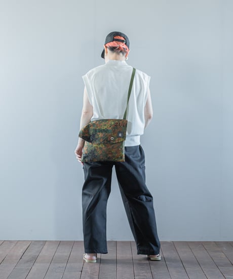 ARTE POVERA｜【 26SU30 】 ドイツ軍テント RE-ショルダーBAG