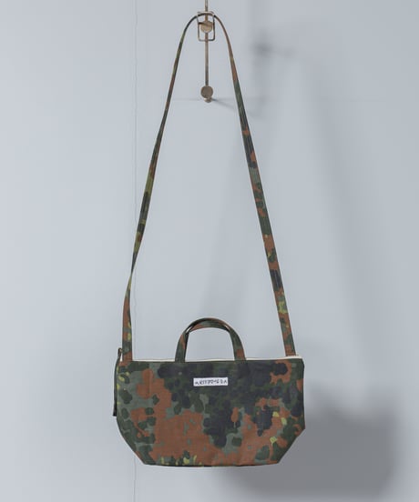 ARTE POVERA｜【 2025winter09 】 ドイツ軍テント RE-サコッシュ(S)