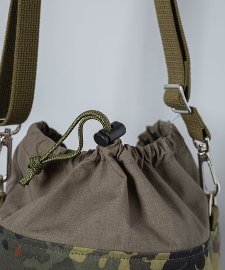 ARTE POVERA｜【 26SU31 】 ドイツ軍テント RE-巾着ショルダーBAG(S)