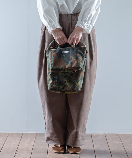 ARTE POVERA｜【 2025winter10 】 ドイツ軍テント RE-サコッシュ(M)