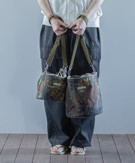 ARTE POVERA｜【 26SU32 】 ドイツ軍テント RE-巾着ショルダーBAG(M)