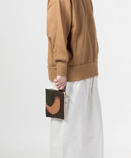 ★ARTEPOVERA【 artea-regoods007 】ハンガリー迷彩テント RE-フラットポーチ（S） キルト裏地