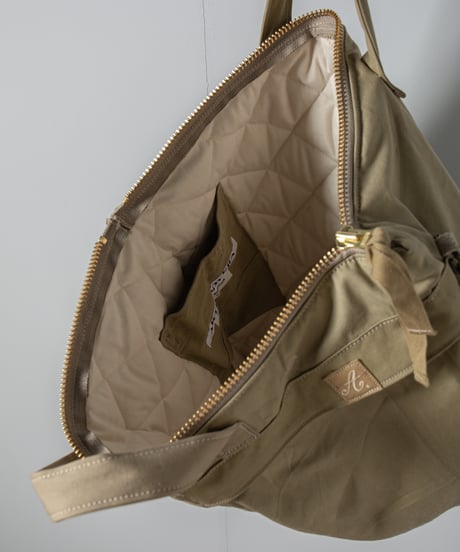 ARTE POVERA｜【 26WI27 】 イタリアチノシェラフ RE-ヘルメットBAG