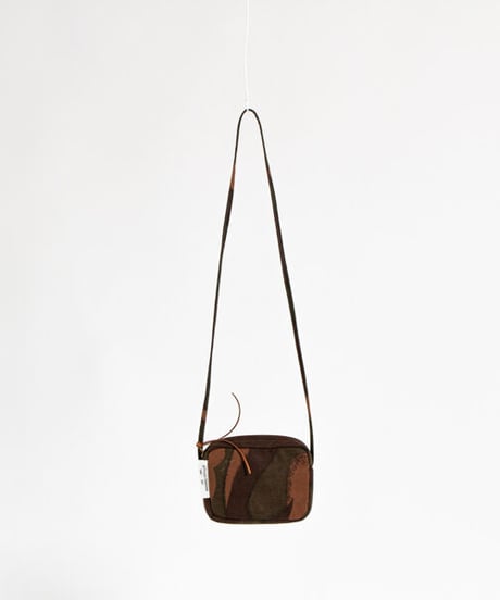 ★ARTEPOVERA【 artea-regoods004 】ハンガリー迷彩テント RE-サコッシュ（S）