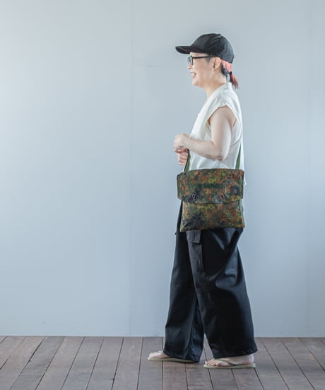 ARTE POVERA｜【 26SU30 】 ドイツ軍テント RE-ショルダーBAG