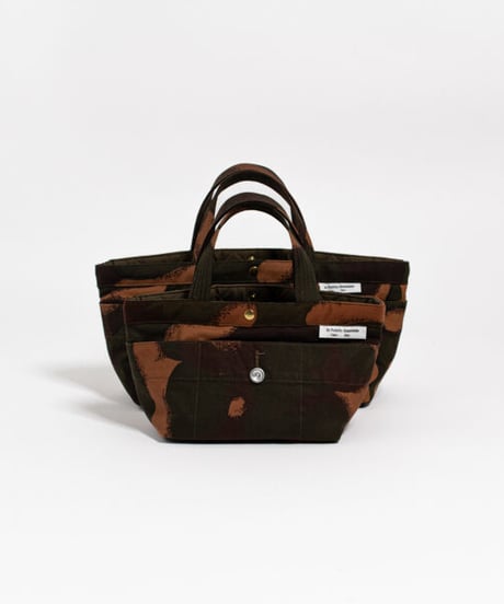 ★ARTEPOVERA【 artea-regoods016 】ハンガリー迷彩テント RE-ランチBAG（S）