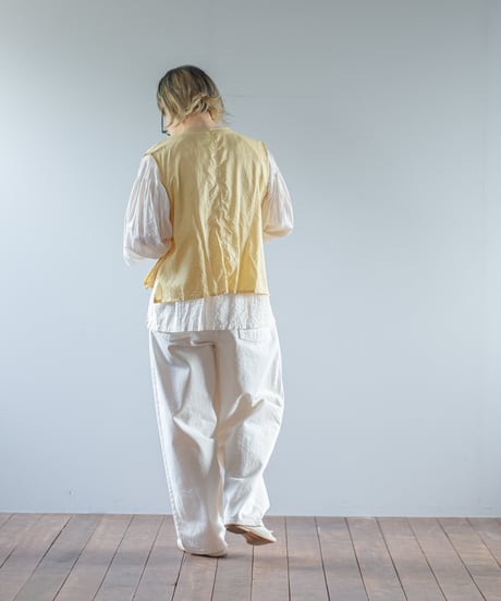 ATPOVA｜【 2026spring39 】 コットンカルゼ洗いざらし スリットベスト