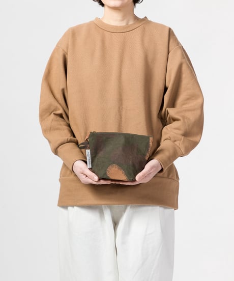 ★ARTEPOVERA【 artea-regoods002 】ハンガリー迷彩テント RE-ポーチ（M）