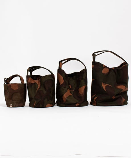 ★ARTEPOVERA【 artea-regoods014 】ハンガリー迷彩テント RE-2WAYワンショルダーBAG（M）