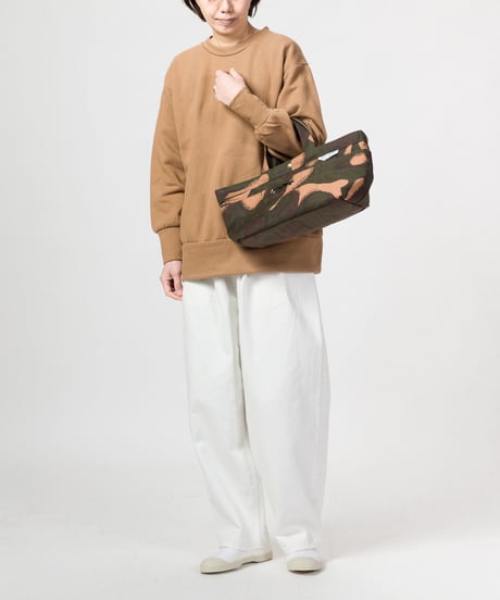 ★ARTEPOVERA【 artea-regoods017 】ハンガリー迷彩テント RE-ランチBAG（M）