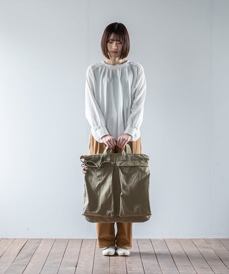 ARTE POVERA｜【 26WI27 】 イタリアチノシェラフ RE-ヘルメットBAG