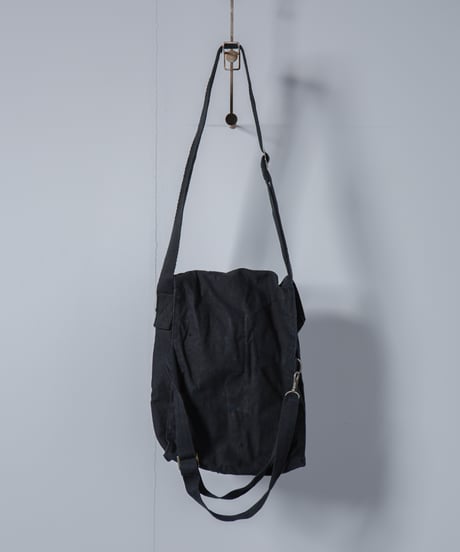 ARTE POVERA｜【 2025summer19 】1960年チェコ軍ショルダー RE-黒染ハンドプリントBAG