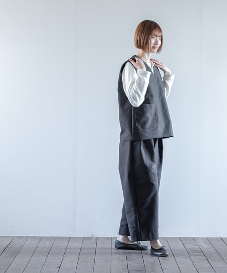 ATPOVA｜【 2025winter26 】 モールスキン Vネックベスト