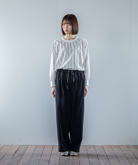 ATPOVA｜【 26WI10 】 縮絨ソフトライトウール タックタックPT