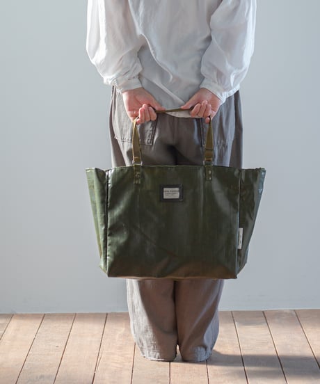 ARTE POVERA｜【 ARTEA - 26SP84 】 チェコPVCリュック RE-トート＆ショルダーBAG