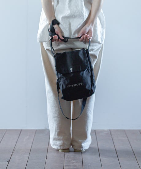 ARTE POVERA｜【 2025summer19 】1960年チェコ軍ショルダー RE-黒染ハンドプリントBAG