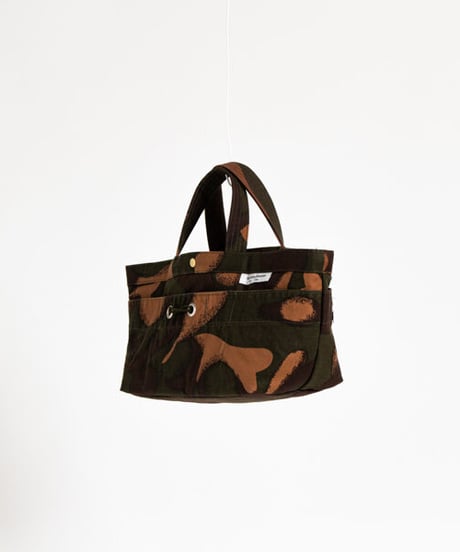 ★ARTEPOVERA【 artea-regoods017 】ハンガリー迷彩テント RE-ランチBAG（M）