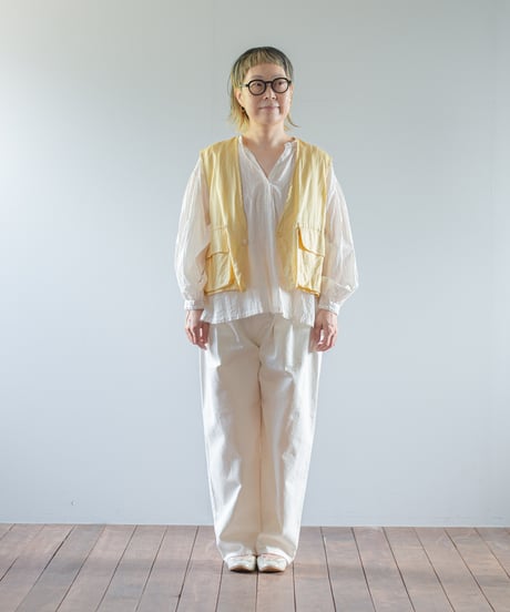 ATPOVA｜【 2026spring39 】 コットンカルゼ洗いざらし スリットベスト