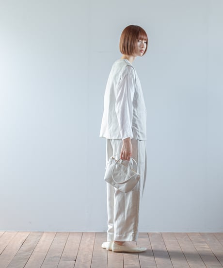 ATPOVA｜【 2026spring08 】 セレモニー リネンポリエステル混 サコッシュ(刺繡有)