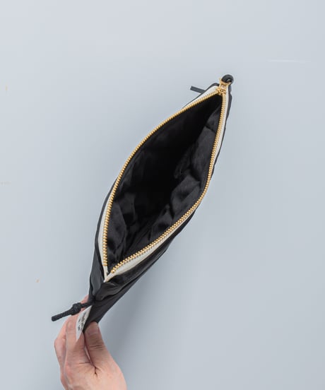 ARTE POVERA｜【 2024spring25 】ドイツランドリーBAG RE- ポーチ（M）