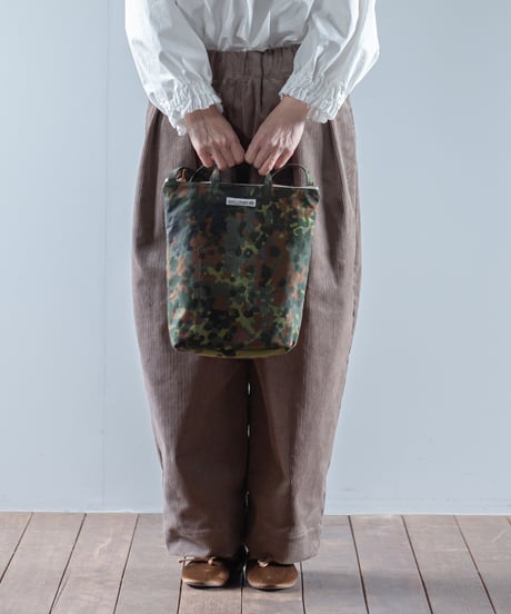 ARTE POVERA｜【 2025winter10 】 ドイツ軍テント RE-サコッシュ(M)