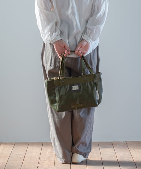 ARTE POVERA｜【 ARTEA - 26SP83 】 チェコPVCリュック RE-トート＆ショルダーBAG
