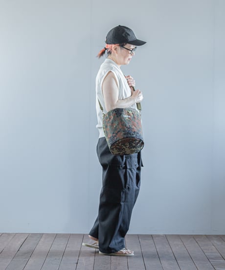 ARTE POVERA｜【 26SU32 】 ドイツ軍テント RE-巾着ショルダーBAG(M)