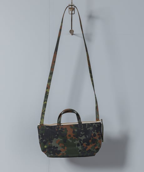 ARTE POVERA｜【 2025winter09 】 ドイツ軍テント RE-サコッシュ(S)