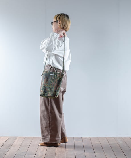 ARTE POVERA｜【 2025winter10 】 ドイツ軍テント RE-サコッシュ(M)