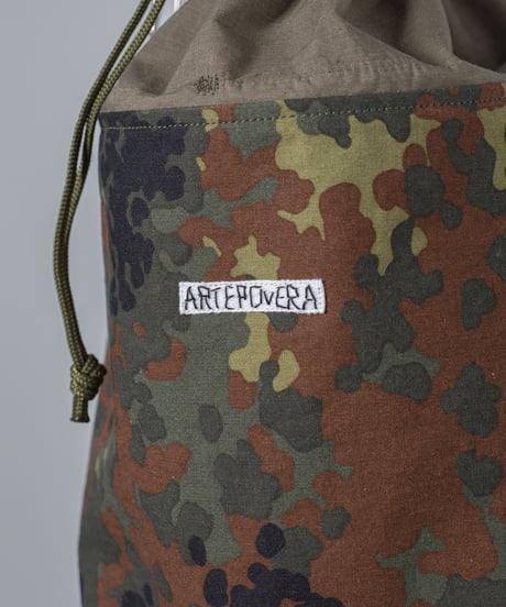 ARTE POVERA｜【 26SU32 】 ドイツ軍テント RE-巾着ショルダーBAG(M)
