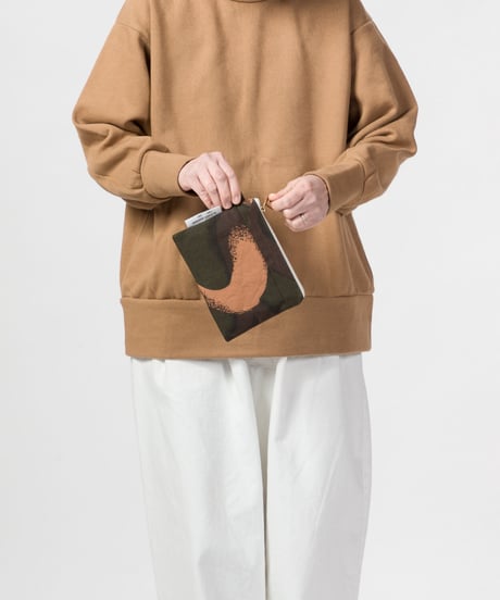 ★ARTEPOVERA【 artea-regoods007 】ハンガリー迷彩テント RE-フラットポーチ（S） キルト裏地