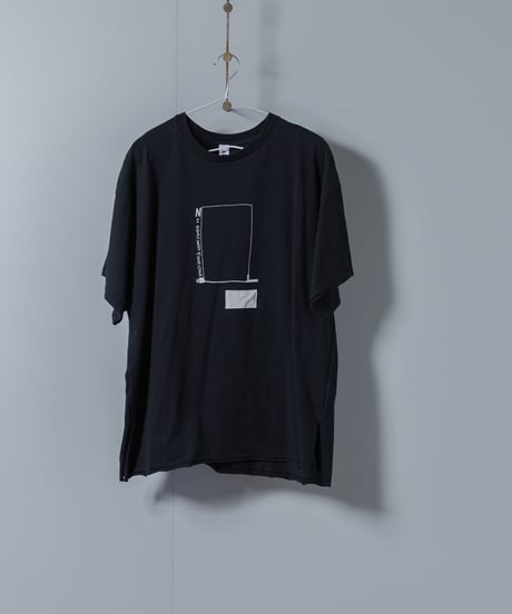★ARTE POVERA｜【 2025summer18 】ギルダン RE-｢ N ｣プリントT