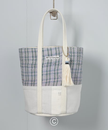 ARTE POVERA｜【 ARTEA - 26SP47 】 インドキルトラリー＆フランスシーツMIX NEW ラウンドBAG (M)