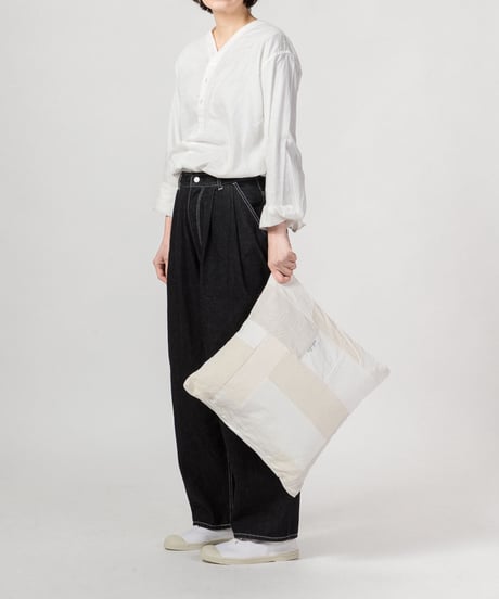 ★ARTEA｜【 artea-patch004-wht 】リネン MIX パッチワーク  クッション（45×45）